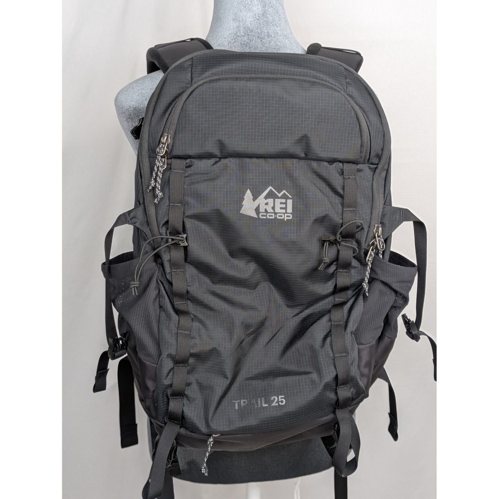 REI Co-op Trail 25 Backpack Black Hiking Daypack 25L Rain Cover XS-XL